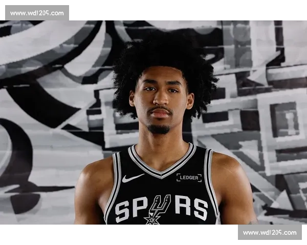 19 岁破 79 年纪录！马刺榜眼哈珀：替补席藏不住的珍宝