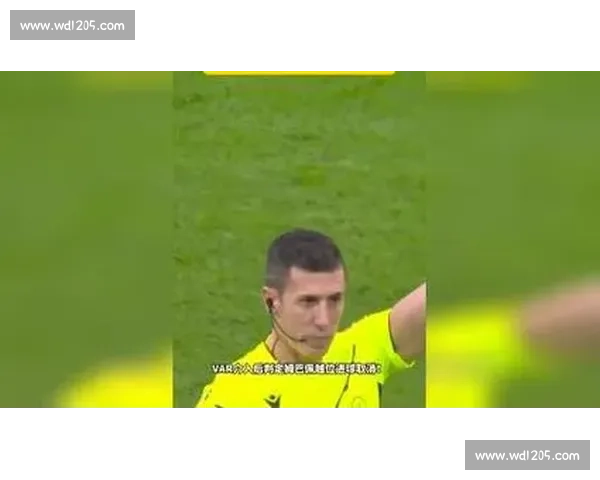 姆巴佩肩膀越位 1 毫米?VAR 判罚撕裂足球温度 姆巴佩肩膀越位 1 毫米?VAR 判罚撕裂足球温度